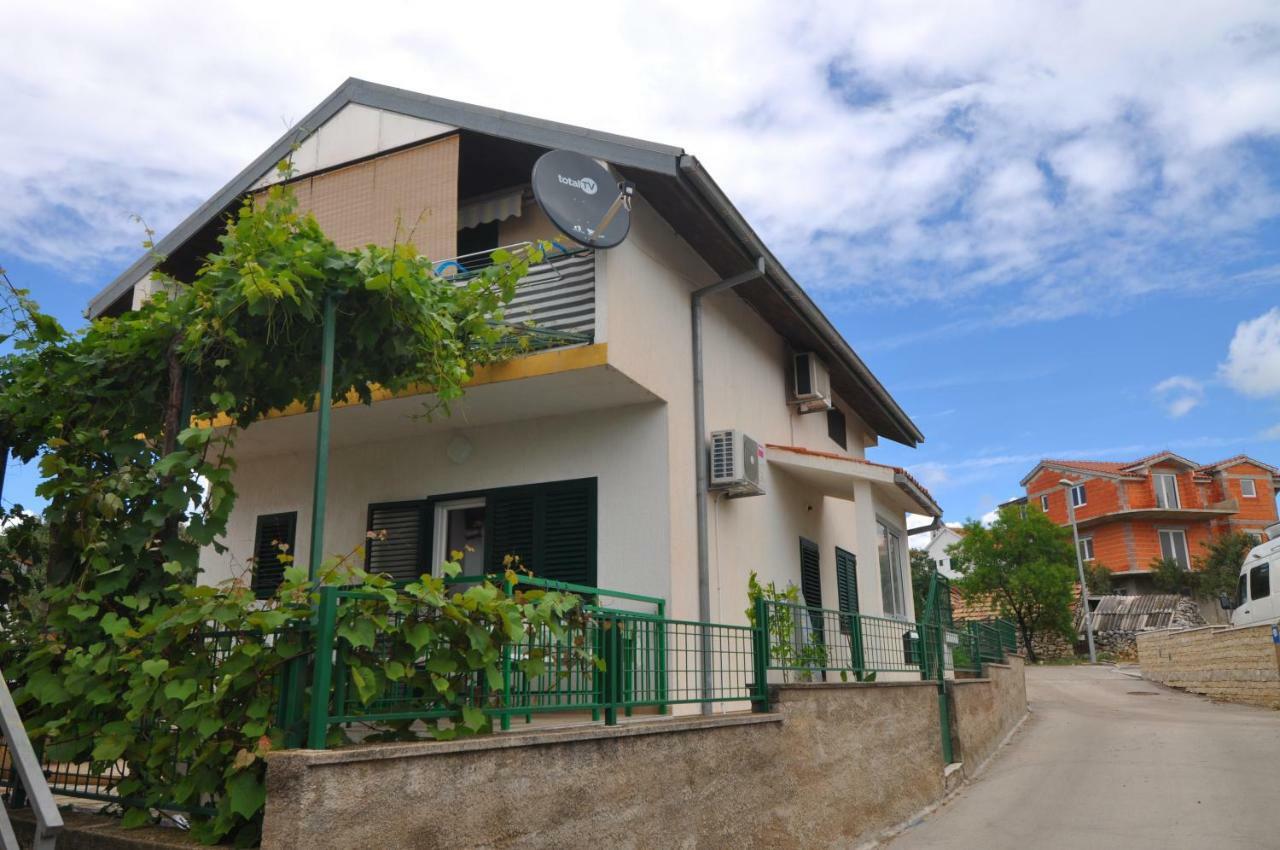 Apartment Gatti Grassi Zaboric Luaran gambar